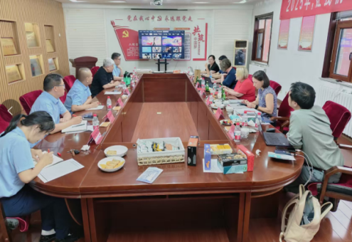 貿(mào)易客戶（湖邊）來(lái)訪隆鑫天潤(rùn)公司